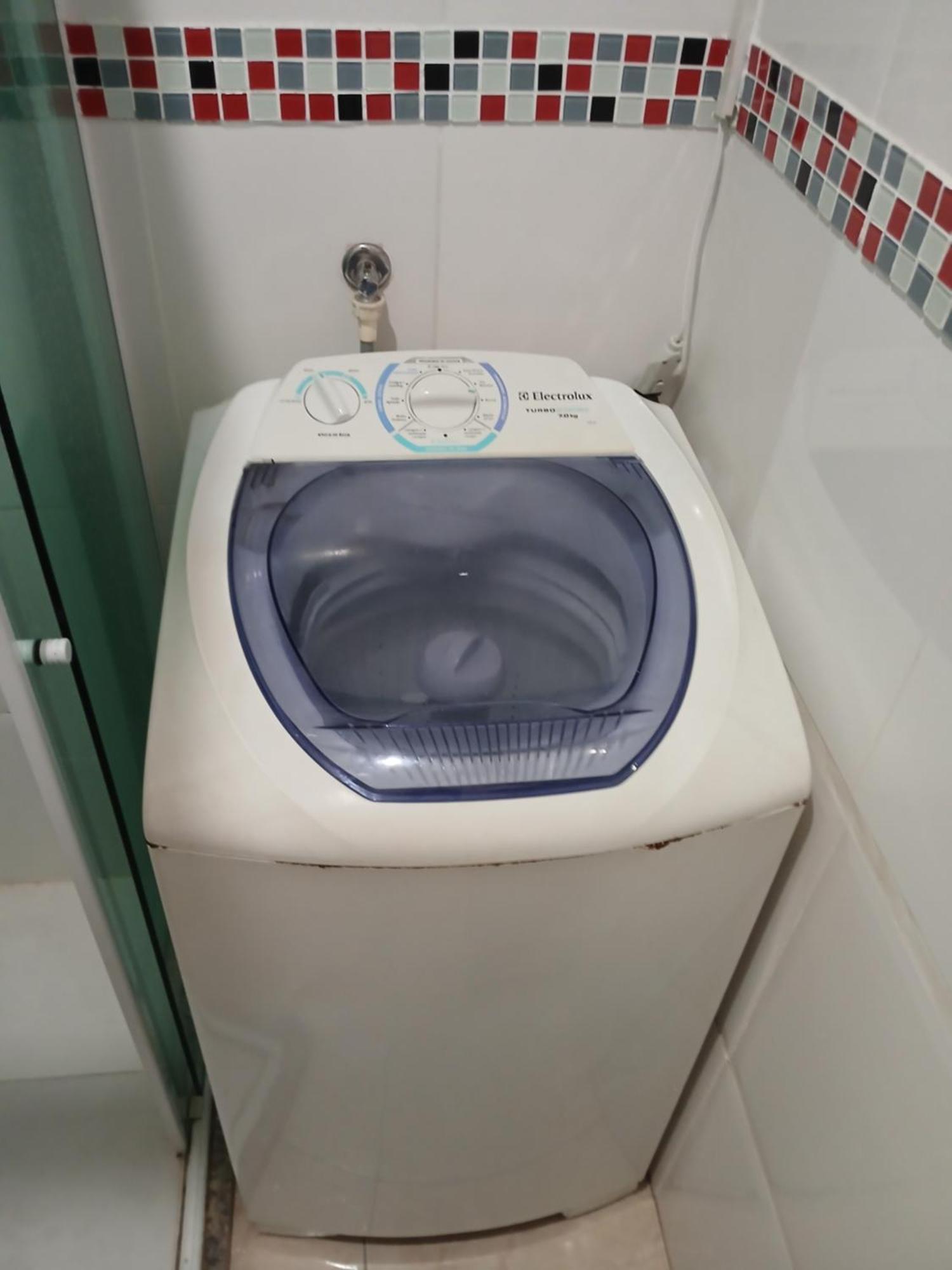 Seu Lar Em Copacabana 100m Da *